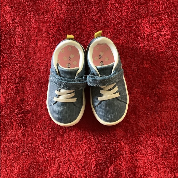 Carter’s toddler girl denim sneakers - Picture 3 of 6